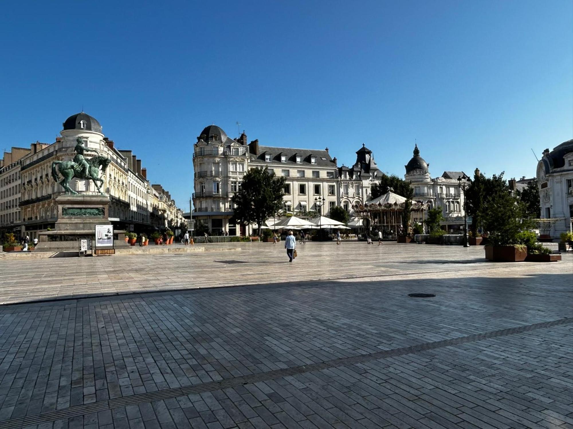 Martroi - Coeur De Ville - 3 Pieces 80 M2 Tv - Internet Haut Debit - Loisirs Et Affaires أورلييو المظهر الخارجي الصورة